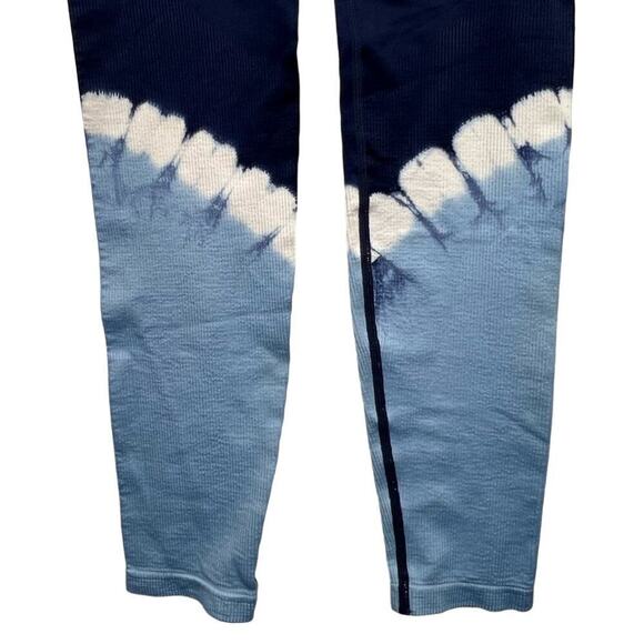 EUC Victoria Secret PINK Tie Dye Cool and Comfy Ombré Seamless Leggings Small - Picture 4 of 9